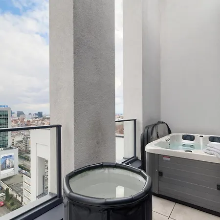 Sky View Dabrowskiego Apartment Poznan